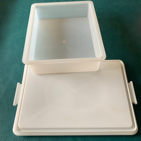 Tupperware Fresh n Fancy cake taker - Picture 2 of 11